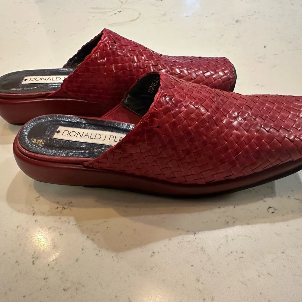 Donald J. Pliner Scarlet Woven Mules - Picture 6 of 10